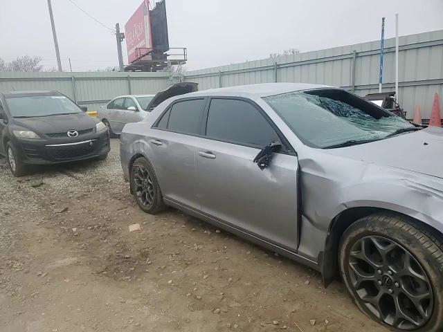 Chrysler 300 2016