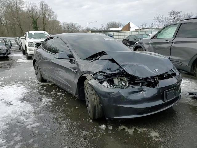 Tesla Model 3 2025