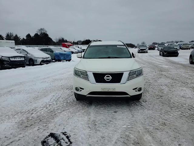 Nissan Pathfinder 2016