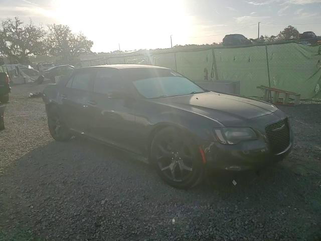 Chrysler 300 2023