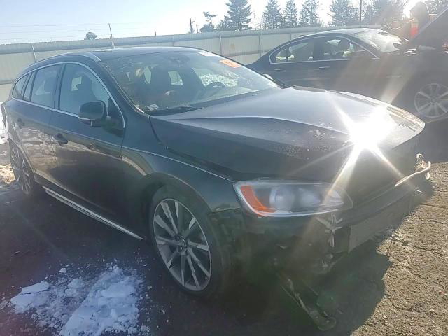 Volvo V60 2015