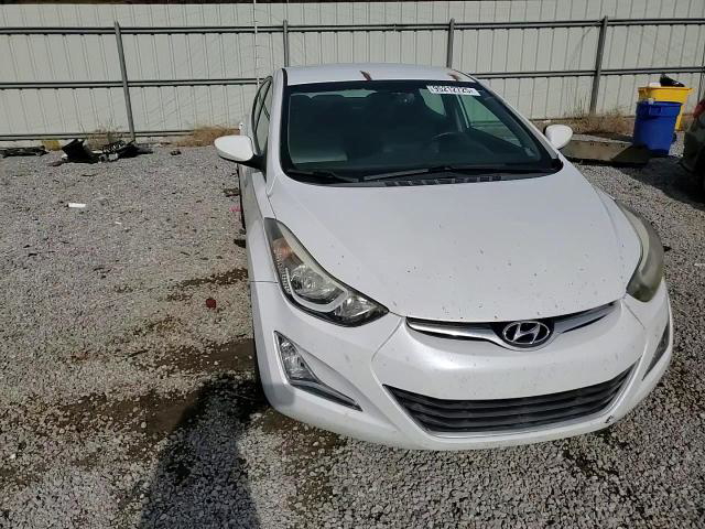 Hyundai Elantra 2016