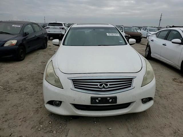 Infiniti G 2011