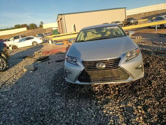 Lexus ES 2016