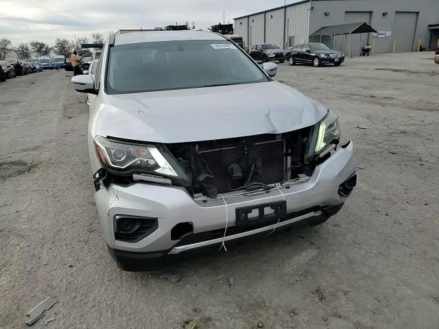 Nissan Pathfinder 2017