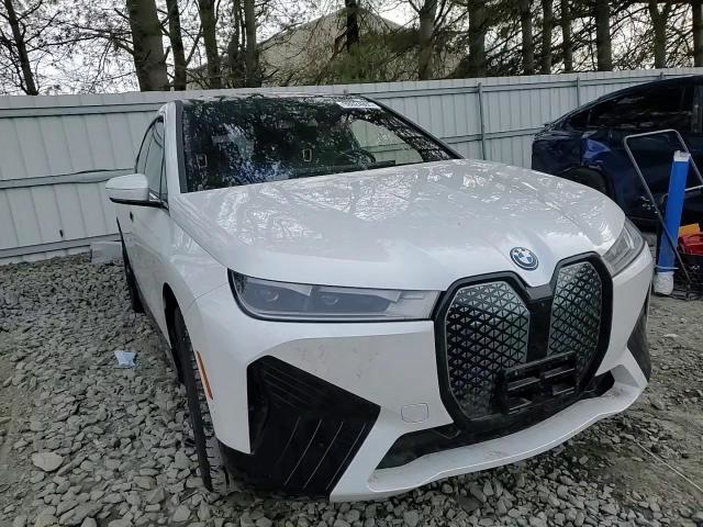BMW iX 2025