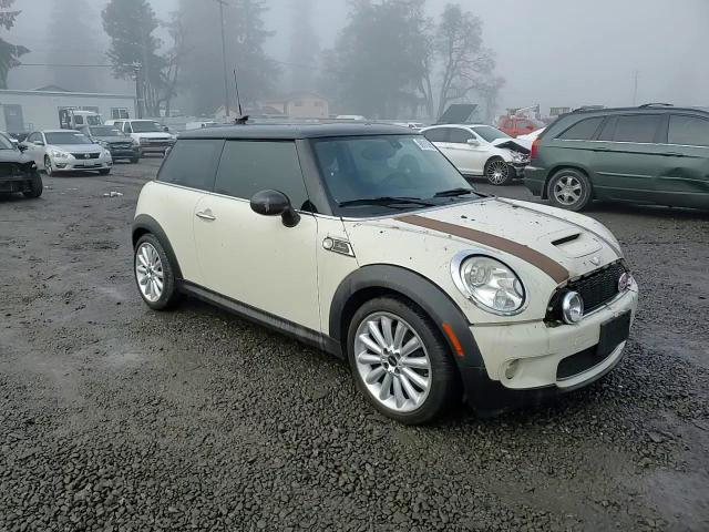 MINI Cooper 2010