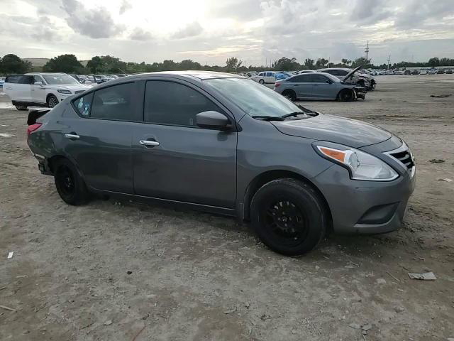 Nissan Versa 2019