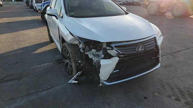 Lexus RX 2019