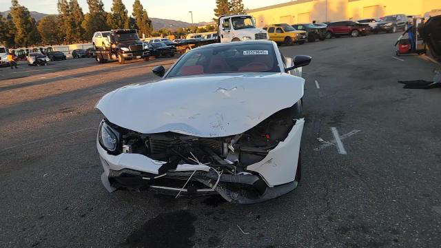 Aston Martin Vantage 2019