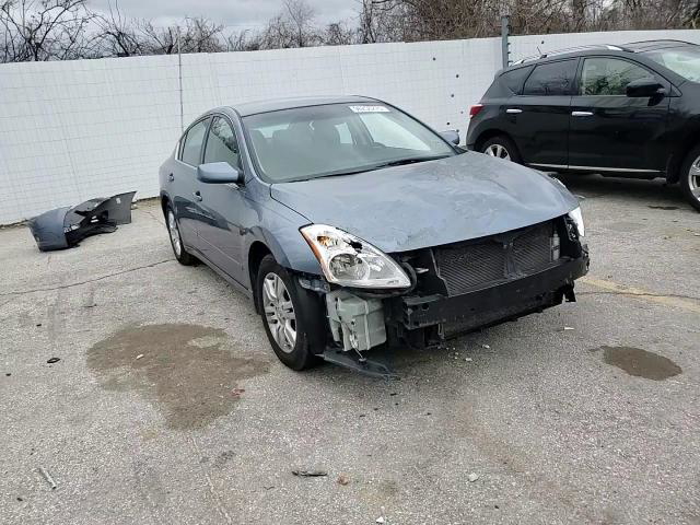 Nissan Altima 2012