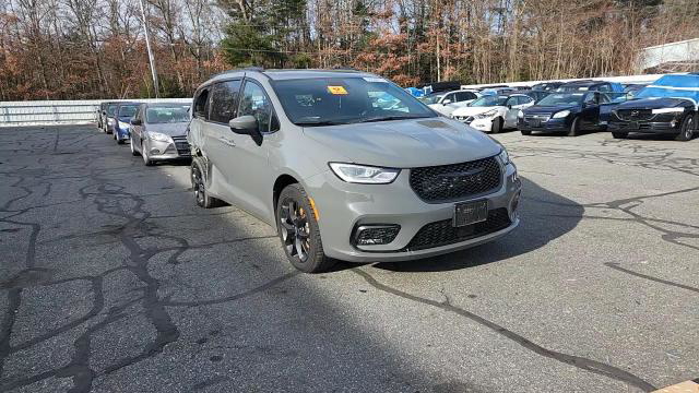 Chrysler Pacifica 2023
