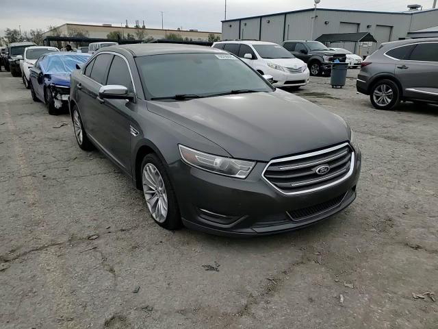 Ford Taurus 2016