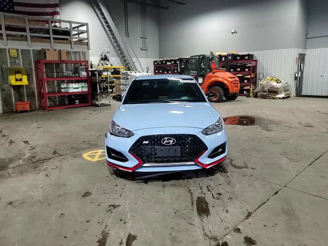 Hyundai Veloster 2021