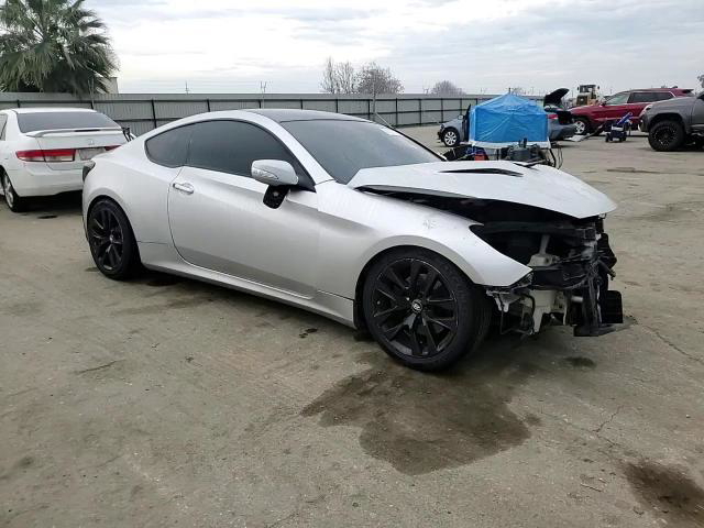 Hyundai Genesis 2016