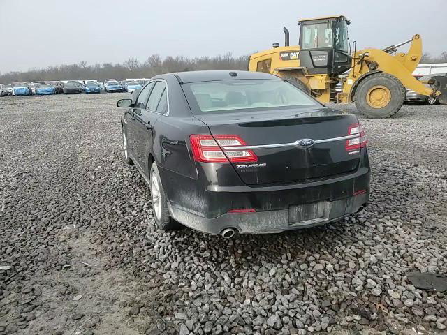 Ford Taurus 2016