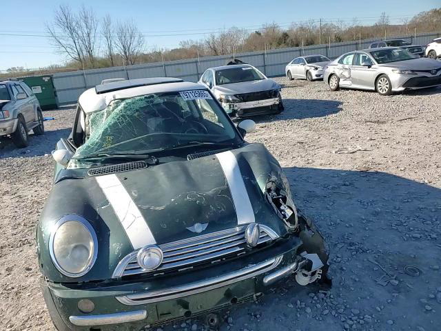 MINI Cooper 2003