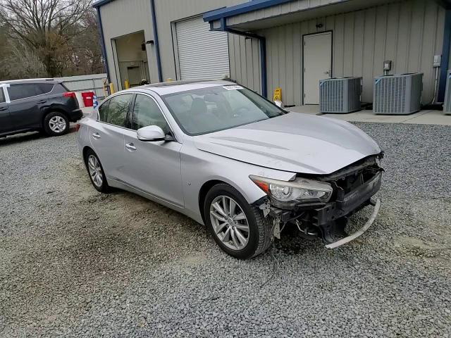 Infiniti Q50 2015