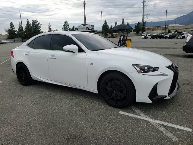 Lexus IS 2017