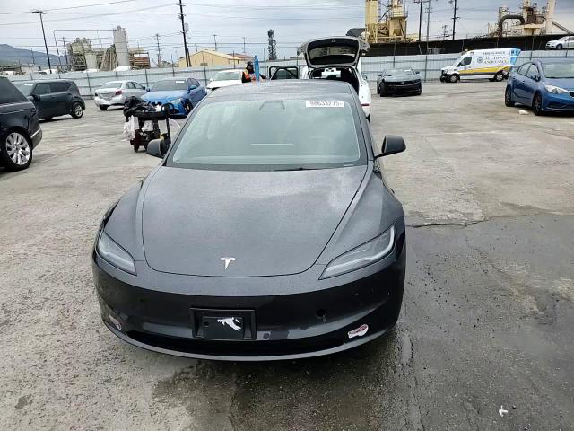 Tesla Model 3 2024