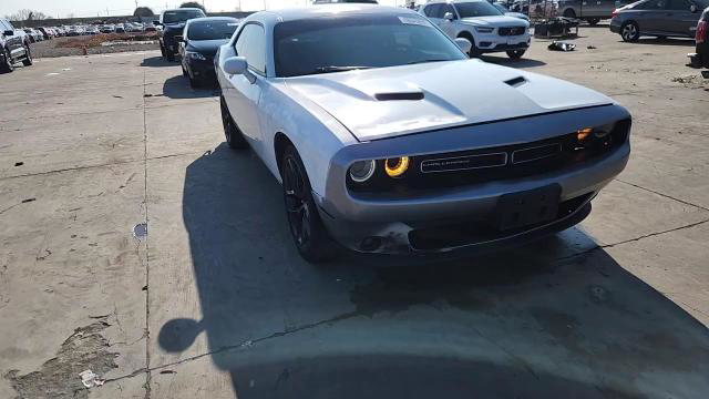 Dodge Challenger 2020