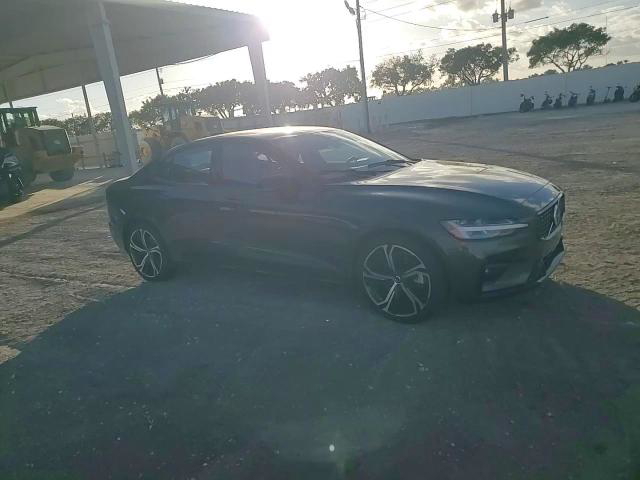 Volvo S60 2024
