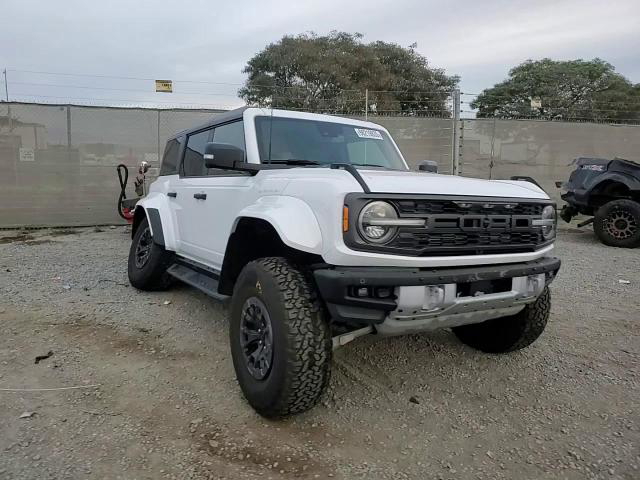 Ford Bronco 2024