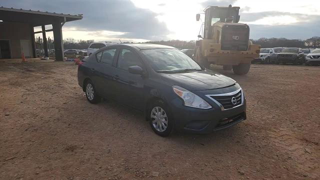 Nissan Versa 2016