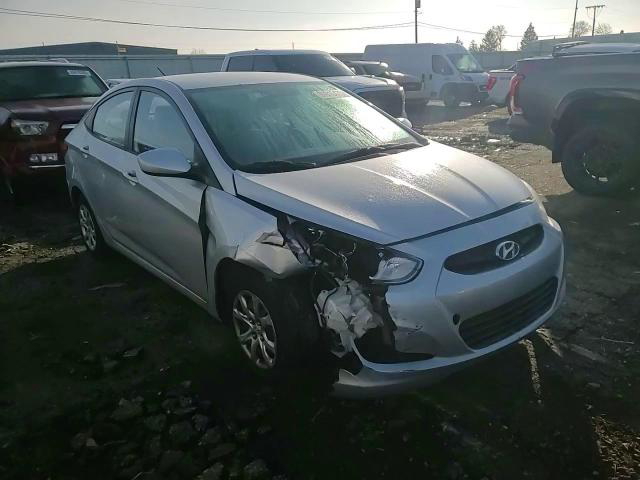 Hyundai Accent 2013