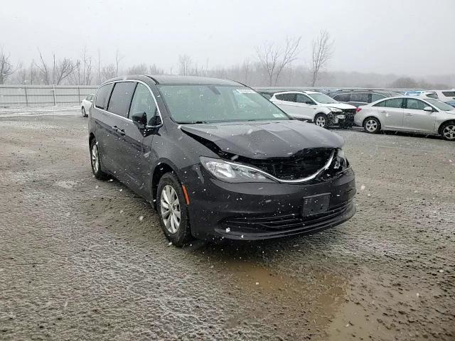 Chrysler Pacifica 2017