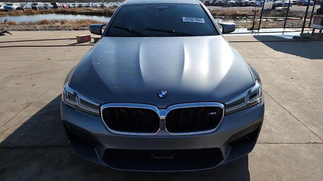 BMW M5 2022