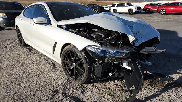 BMW Series 8 2022