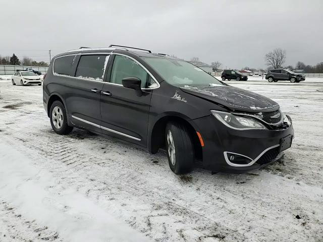 Chrysler Pacifica 2017
