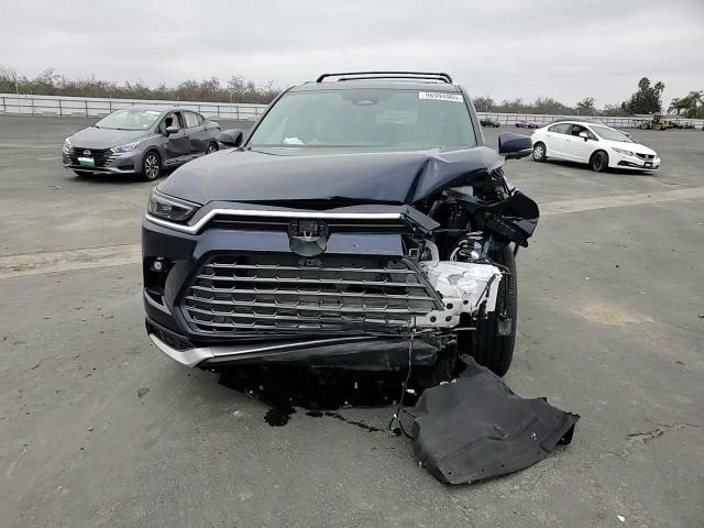 Toyota Highlander 2025