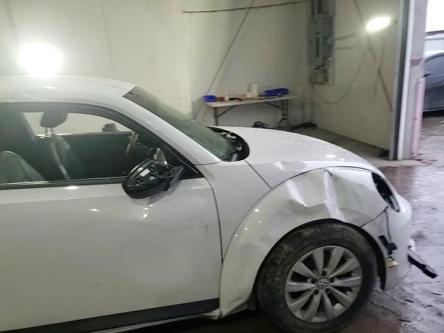 Volkswagen Beetle 2015