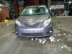 Toyota Sienna 2011
