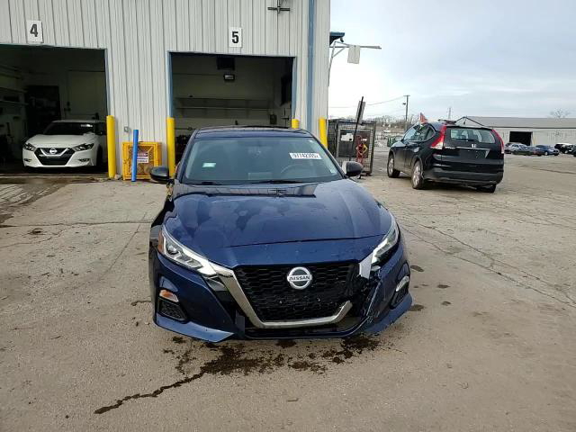 Nissan Altima 2019