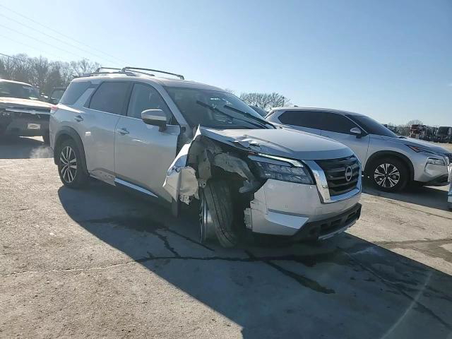 Nissan Pathfinder 2025