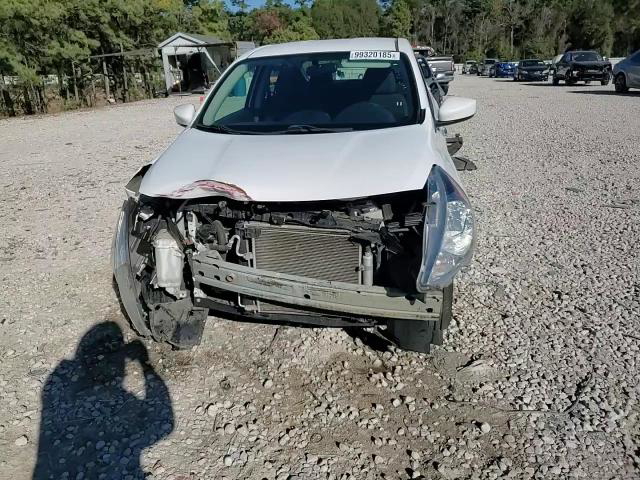 Nissan Versa 2019