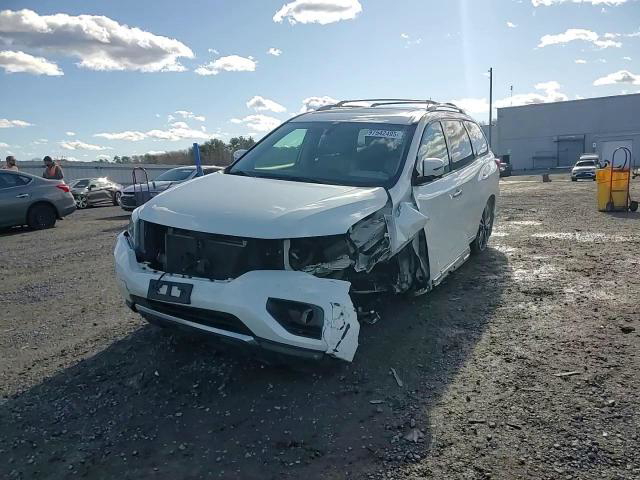 Nissan Pathfinder 2018