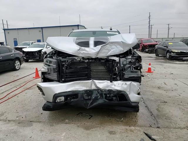 Chevrolet Silverado 2021