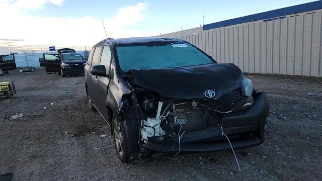 Toyota Sienna 2013