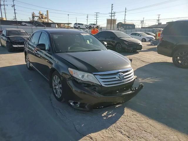 Toyota Avalon 2012