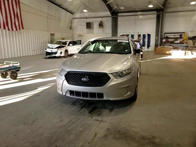 Ford Taurus 2015
