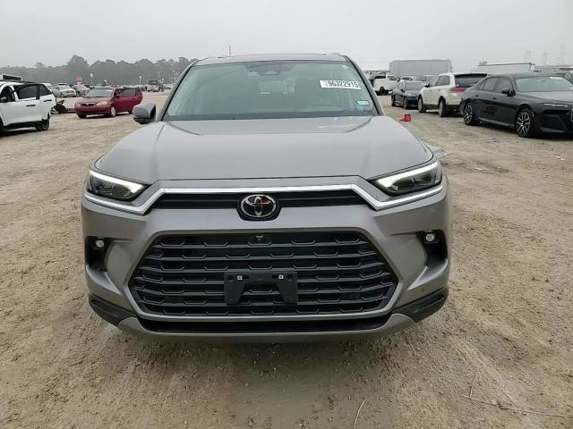 Toyota Highlander 2025
