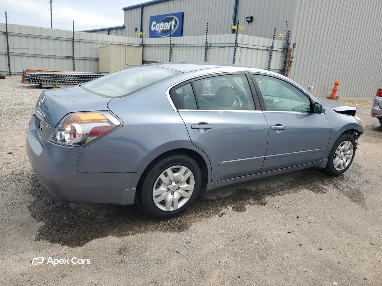 Nissan Altima 2010
