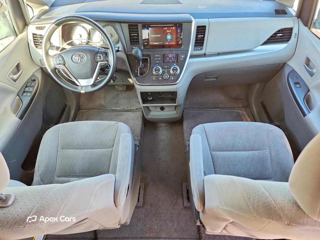 Toyota Sienna 2015