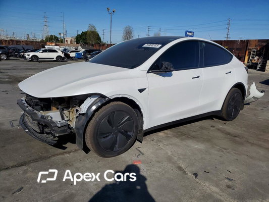 Tesla Model Y 2026 - Image 1 of 14