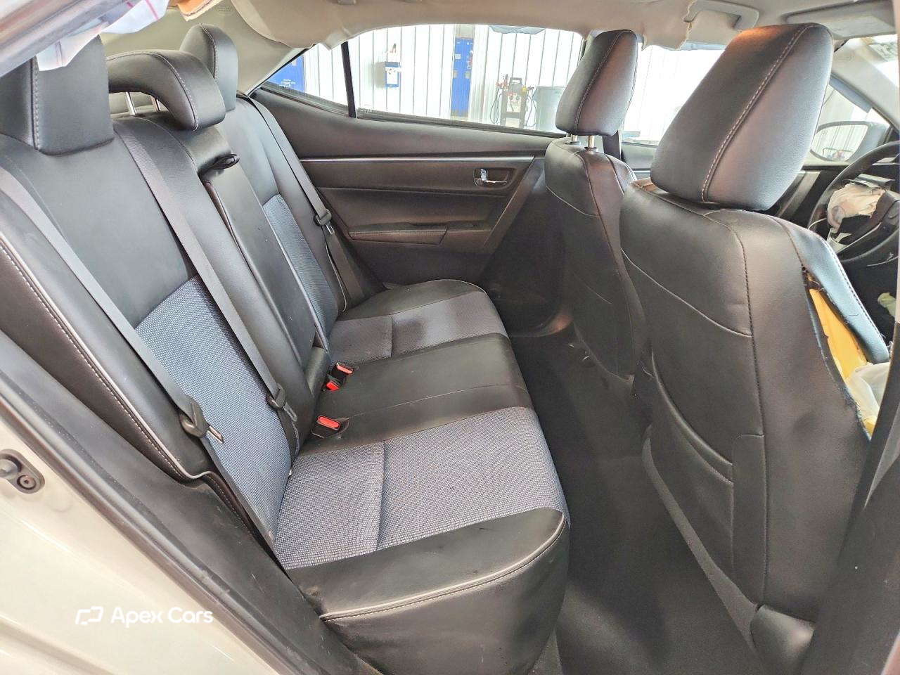 Toyota Corolla 2015