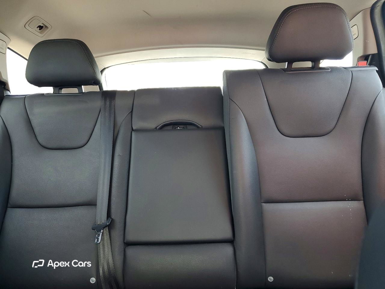 Volvo V60 2015